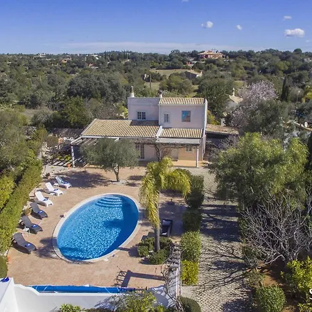 Buganvilia Villa *